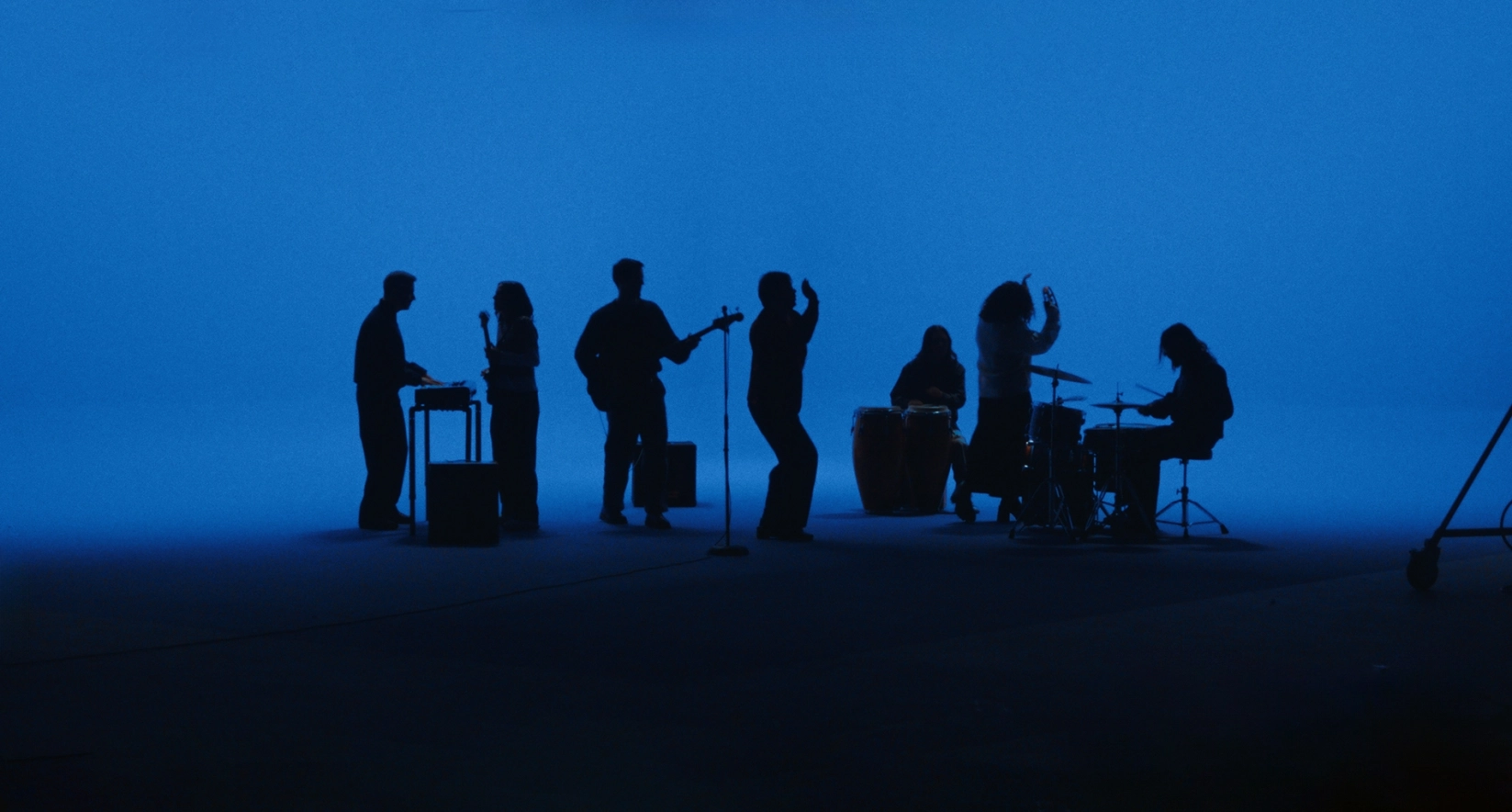 comment debord dévoile « coucou, comment ça va? »,